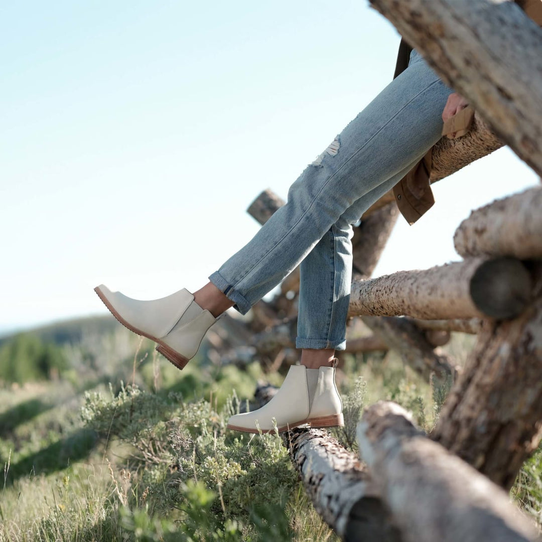 Classic Chelsea Boot - Bone