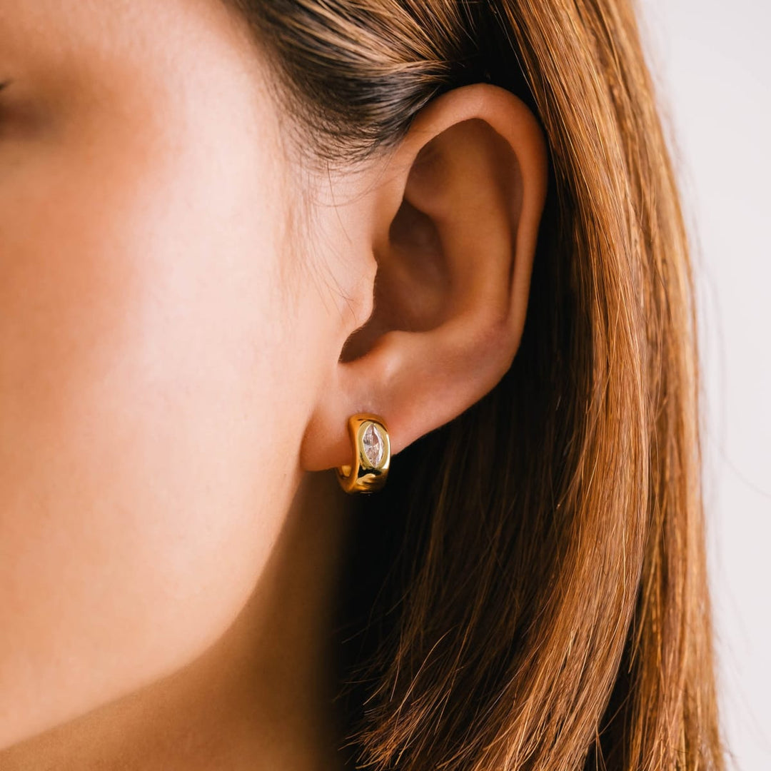 Marquise Chunky Huggie Hoop Earrings - Gold