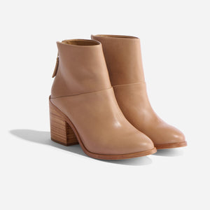 Dari Boot 1.0 - Almond