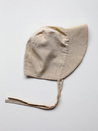 The Old-Fashioned Bonnet - Oatmeal
