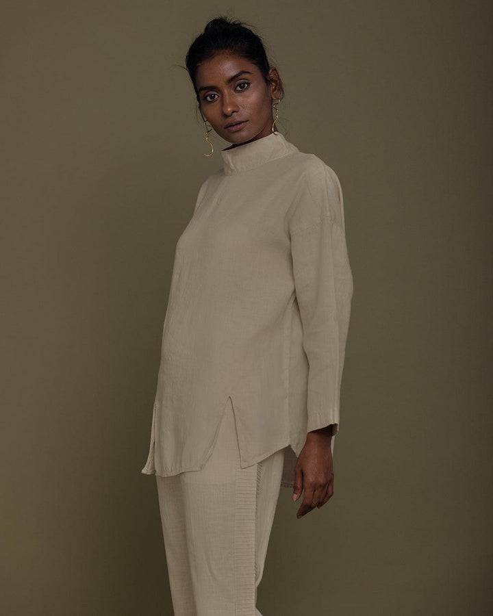 Monday Playlist Top - Sand Beige