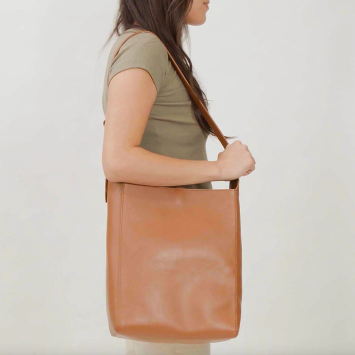Cecilia Go-To Shoulder Bag - Caramel