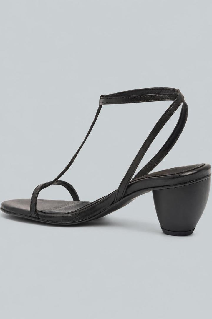 La La Land Strappy Sandals - Black - 8.5 - Flip Flops
