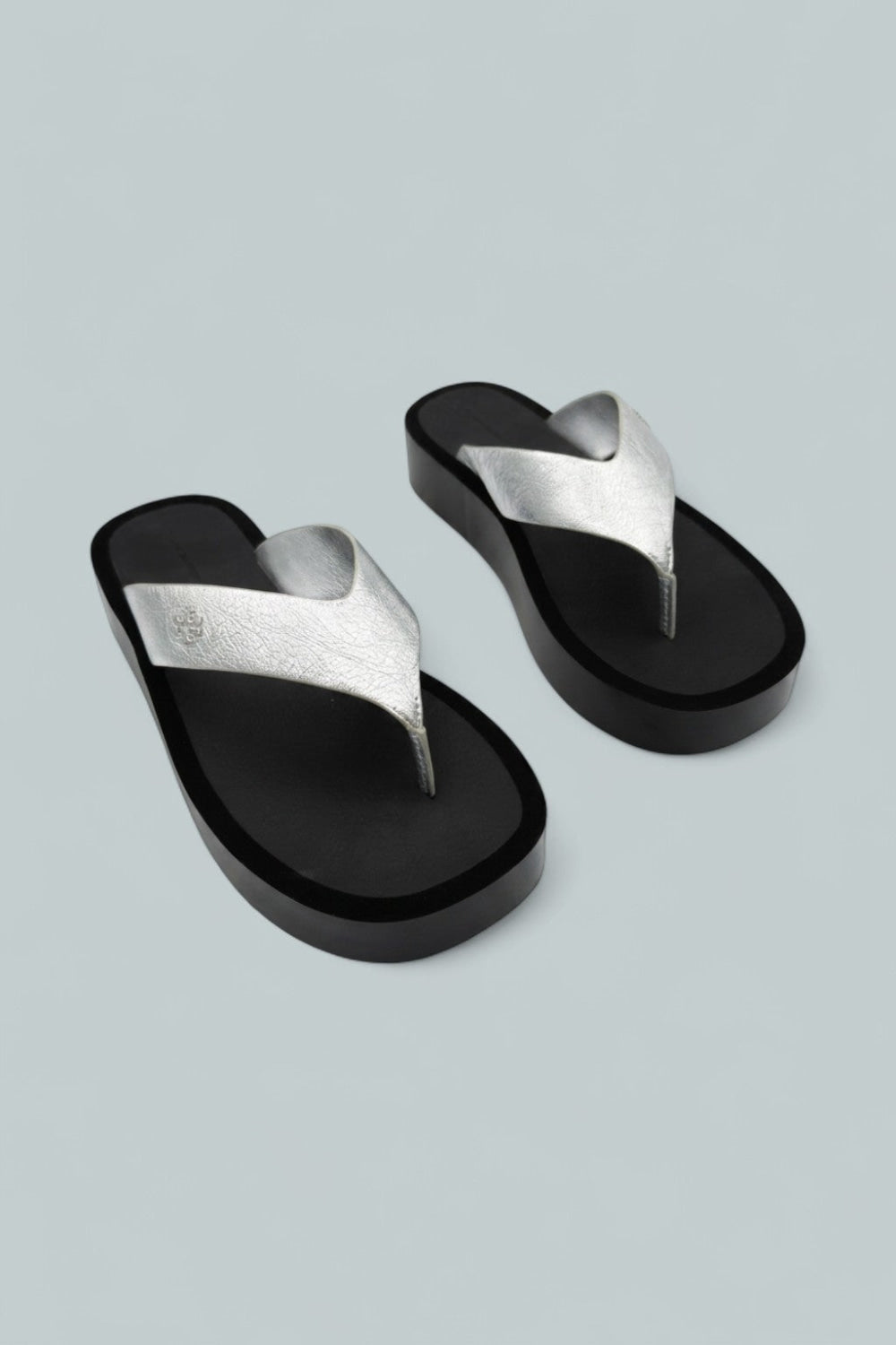 Leather Platform Flip Flops - Silver/Perfect Black - 8 - Flip Flop