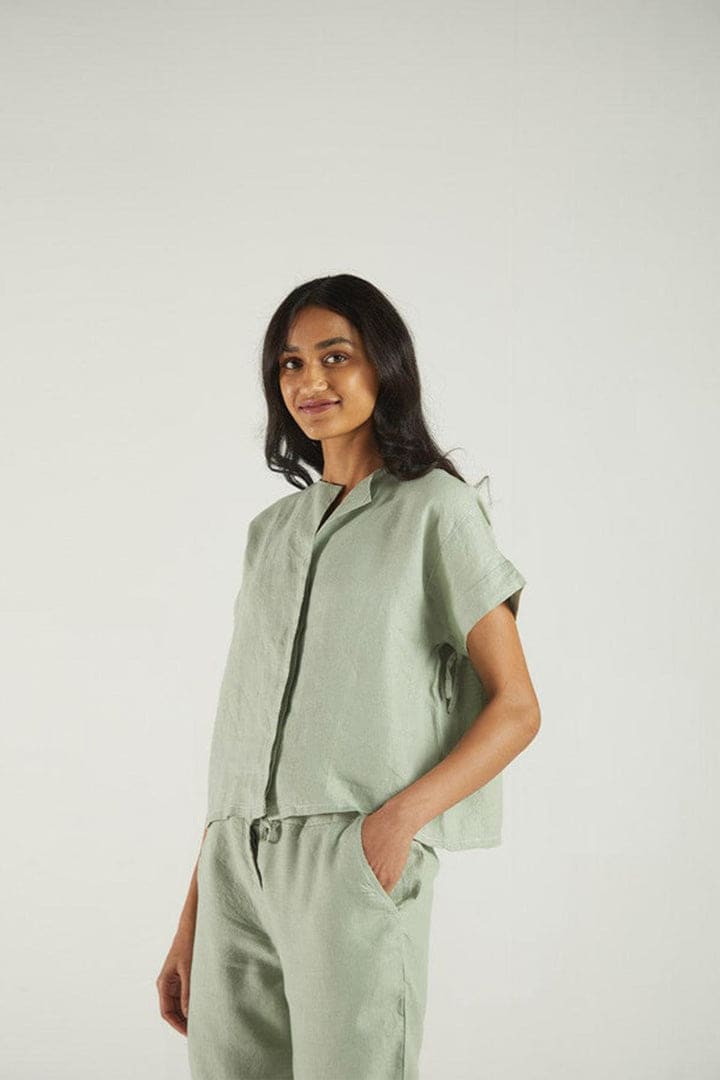 The Daydreams Shirt - Light Olive