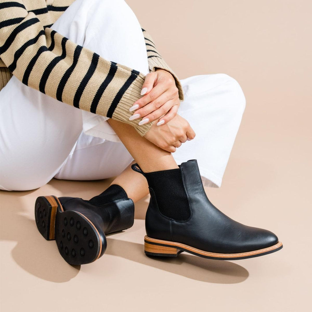 Carmen Chelsea Boot 2.0 - Black