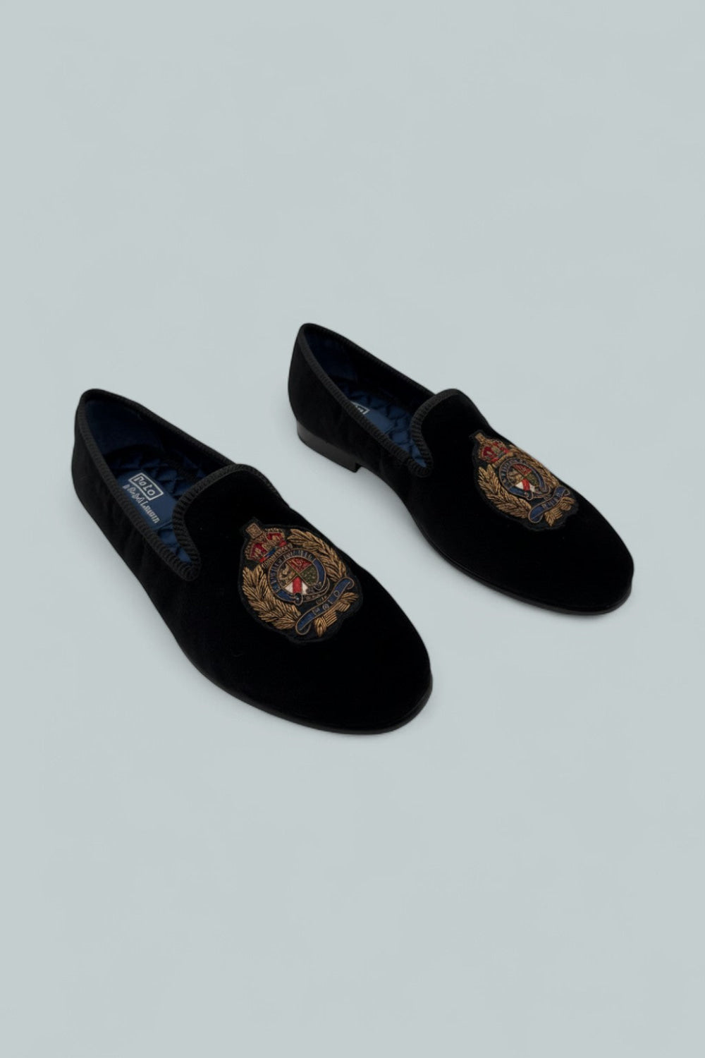 Men’s Paxton Crest Velvet Slipper - Black/Embroidery - 8.5 - Loafers
