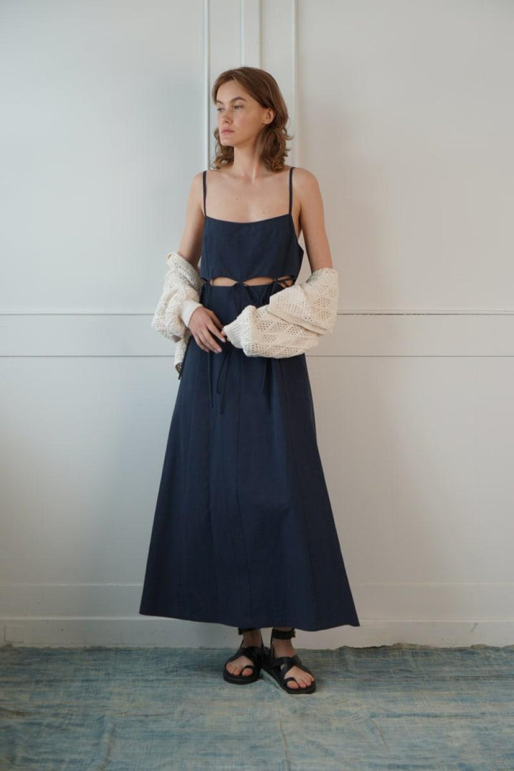 Meso Midi Dress With Tie Details - Navy - Dresses