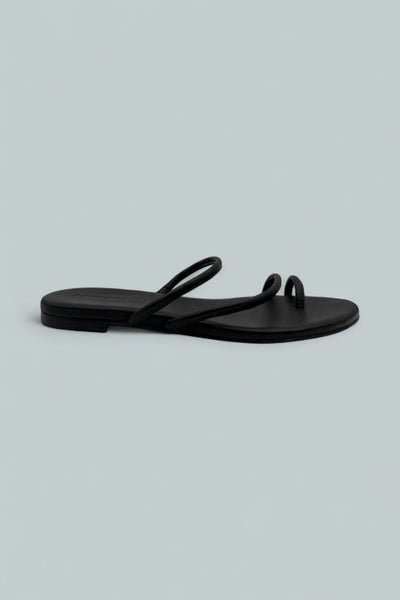 Ludo Toe Ring Strappy Flat Sandal - Black