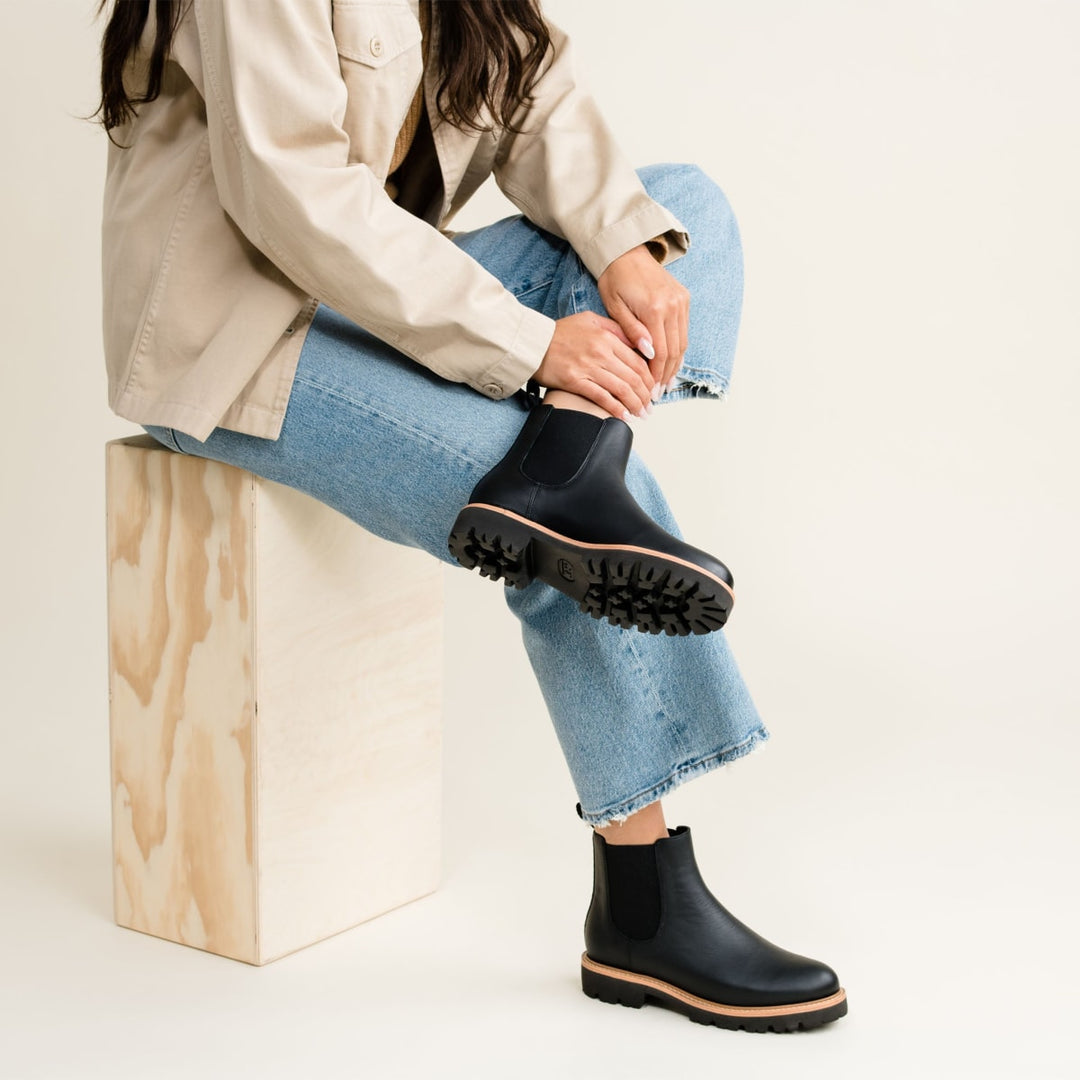 Go-To Lug Chelsea Boot 2.0 - Black