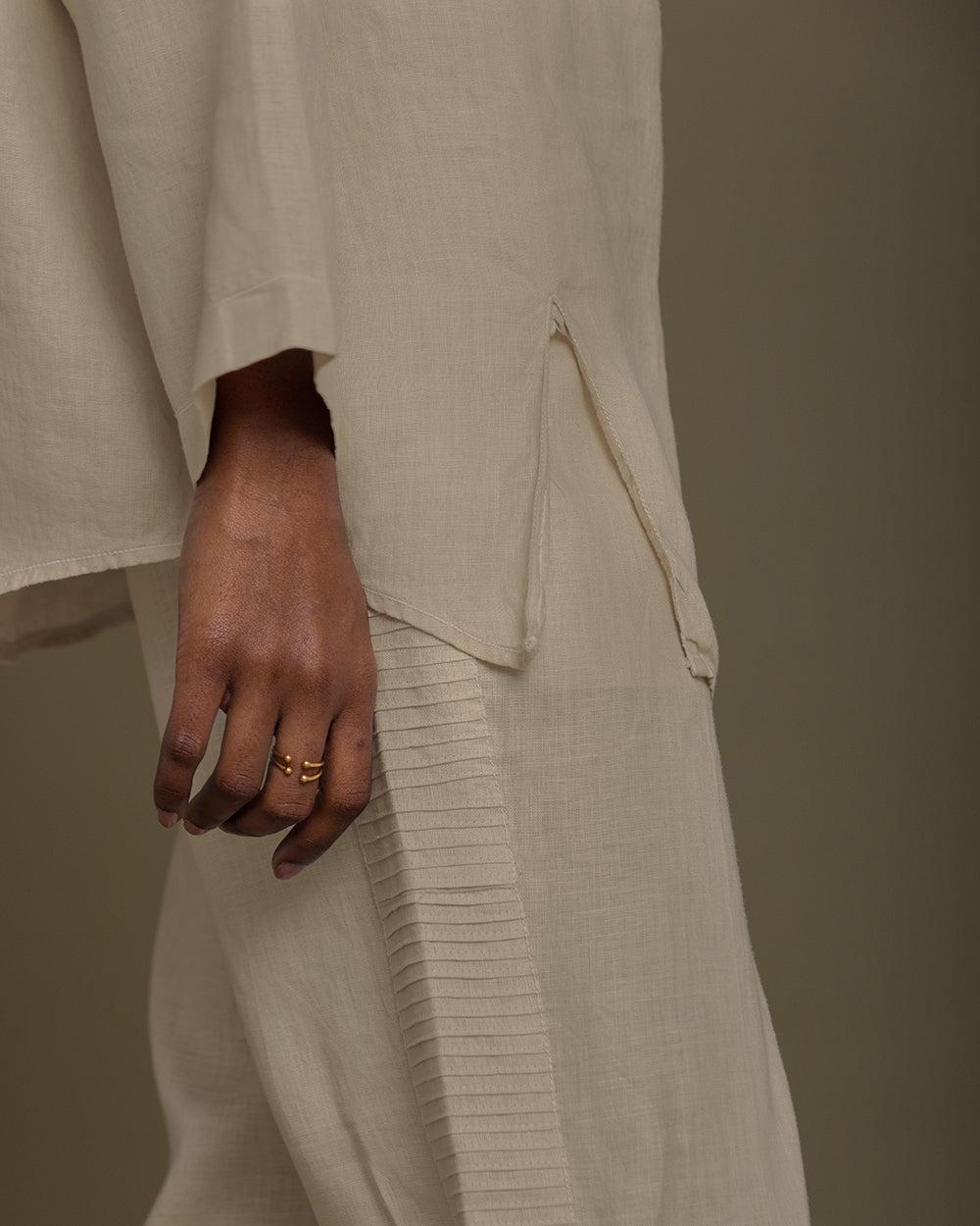 Monday Playlist Top - Sand Beige