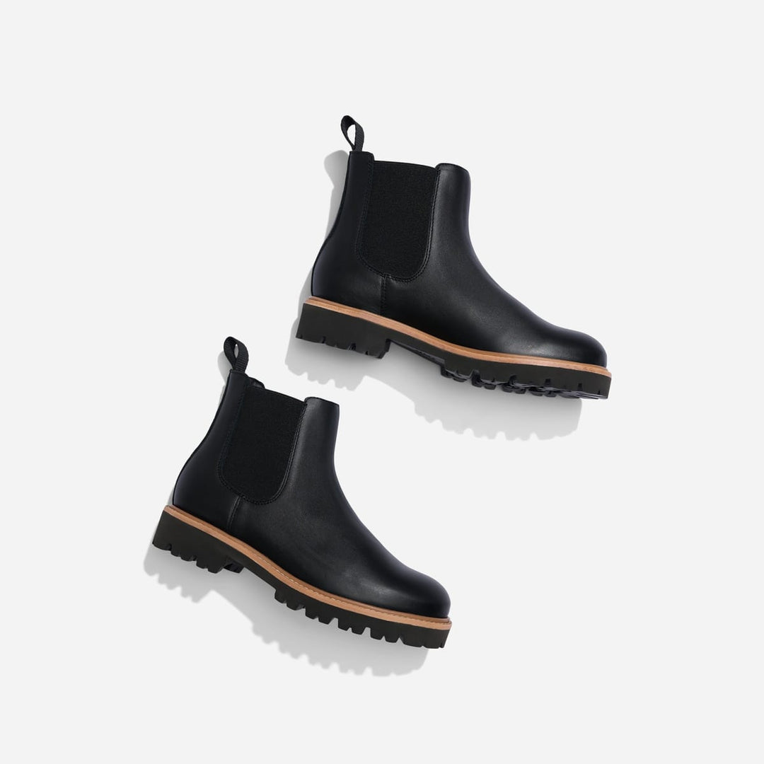 Go-To Lug Chelsea Boot 2.0 - Black