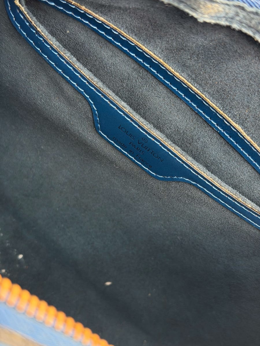 Pre-Owned Louis Vuitton Epi Leather Soufflot 30 Vintage Blue