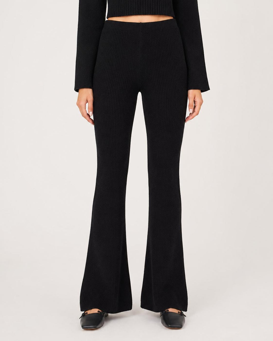 Ribbed Textured Flare Pants With Slits - Black