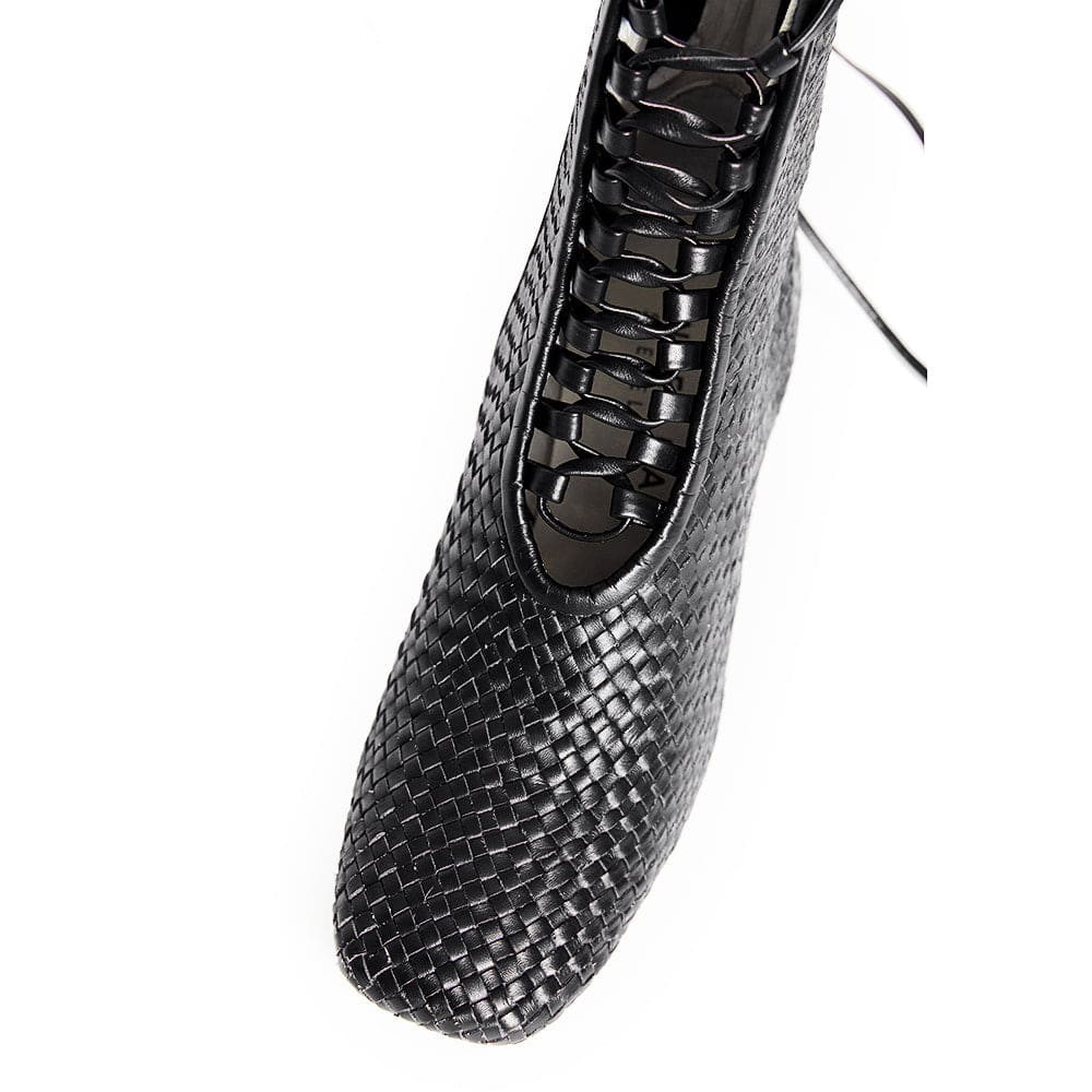 Kamari - Woven Black