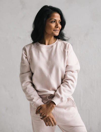 The Women's Crew Sweatshirt - Blush