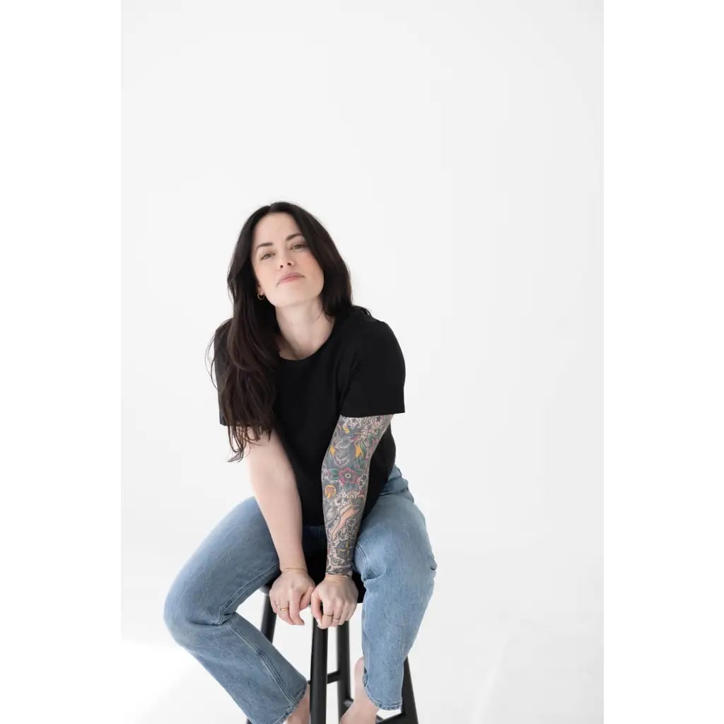 The Mom Crop in Jet Black