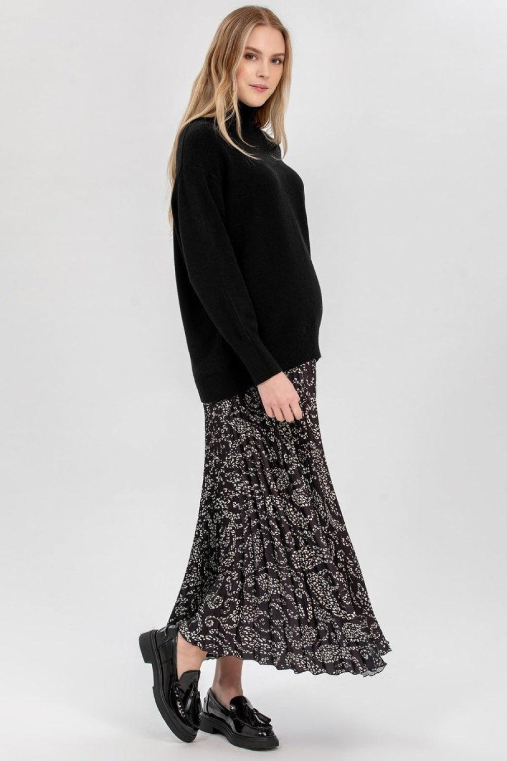 REGINA Maternity Turtleneck Sweater - Black - Turtleneck