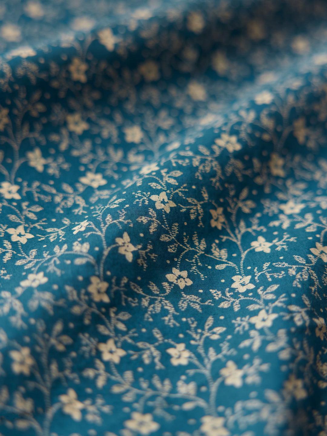 Patsy Fluted Pencil Skirt - Queen Blue/Mini Alabaster Floral print