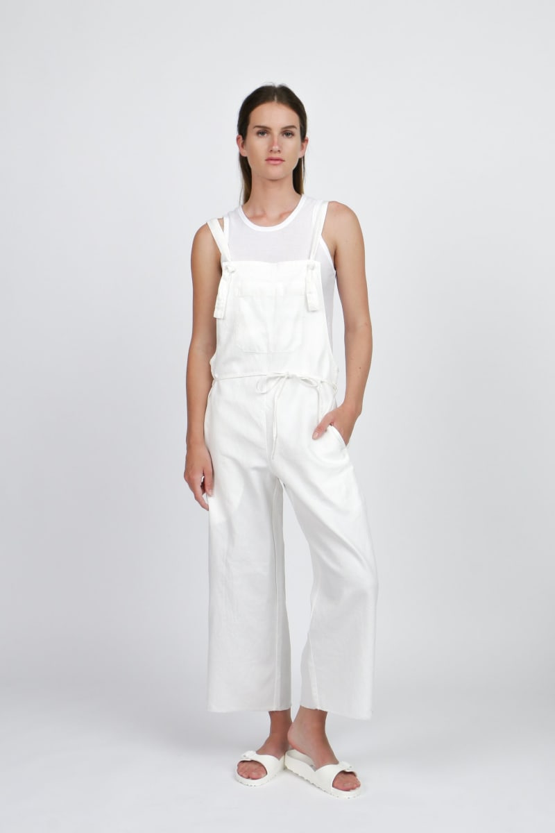 Breezy Jumper - White