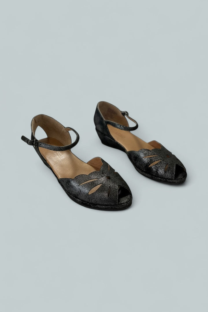 Women's Lily Moon Leather Wedge Flats - Graphite