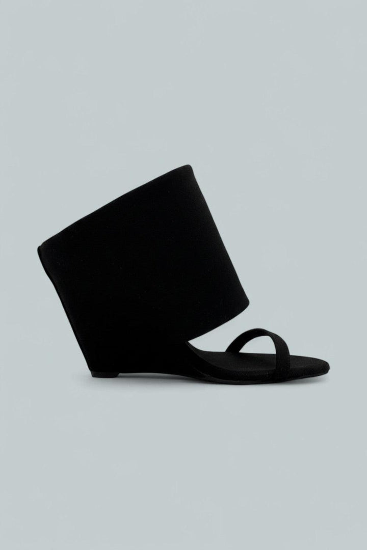 Shady Cuffed Sandals - Black Canvas - 10 - Sandals
