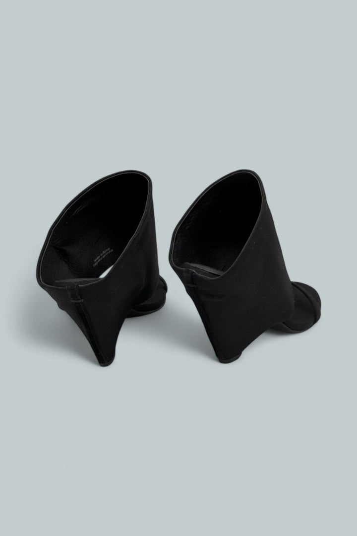 Shady Cuffed Sandals - Black Canvas - 10 - Sandals