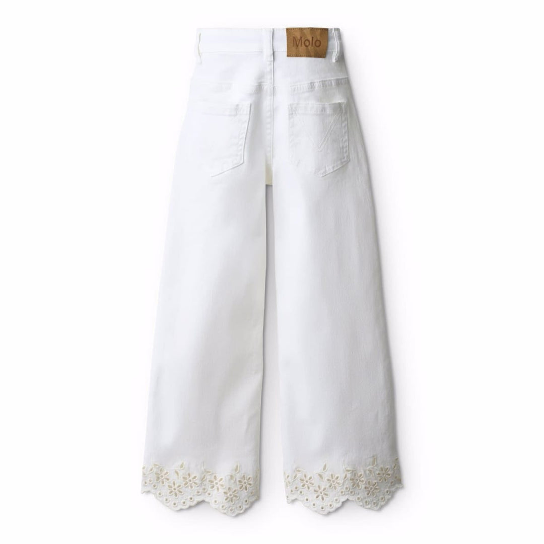 Ava - Whitest