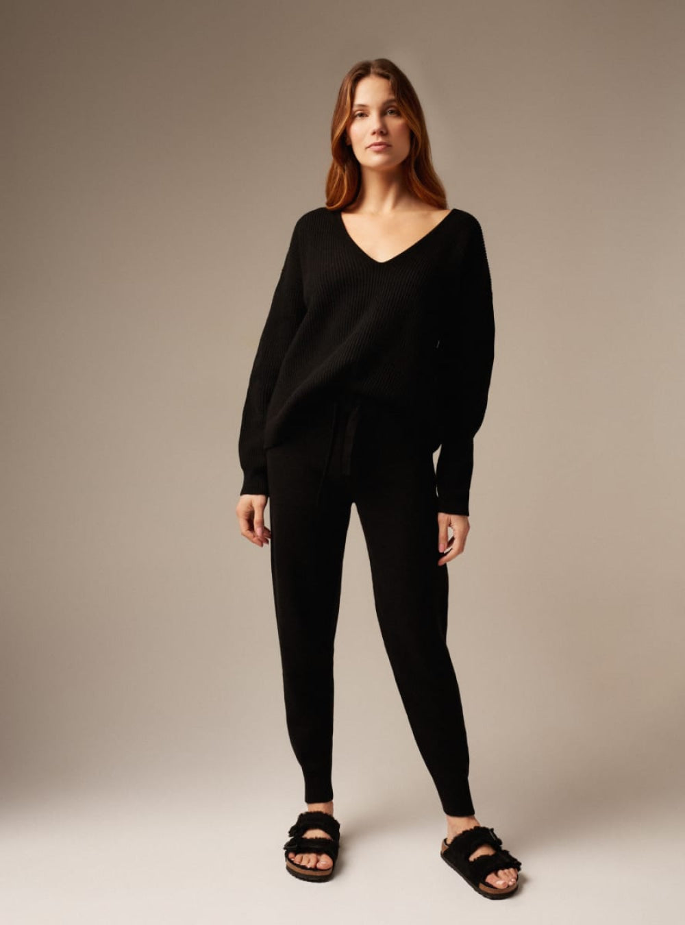 Stella | Cashmere Oversized V- Neck Jumper - Black - XS/S - Sweater