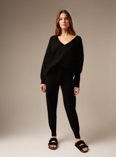 Stella | Cashmere Oversized V- Neck Jumper - Black - XS/S - Sweater