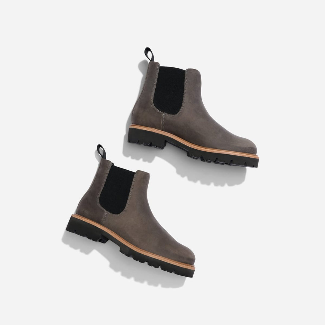 Go-To Lug Chelsea Boot 2.0 - Grey