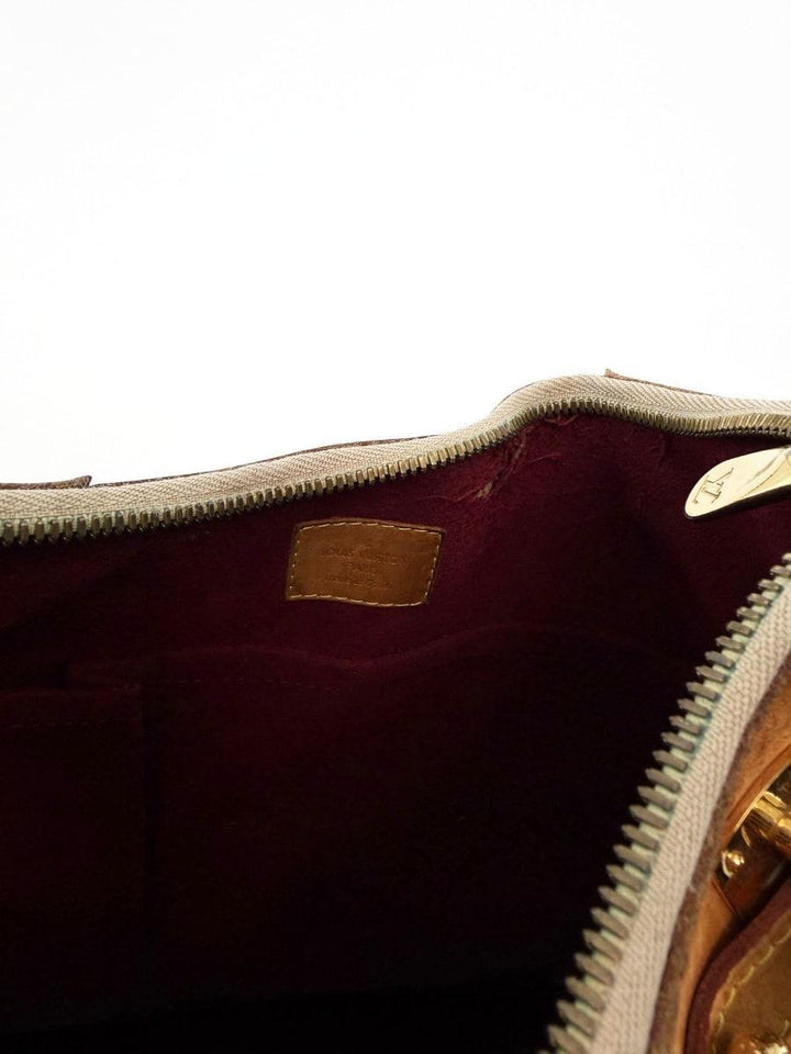 Pre-Owned Louis Vuitton Greta Crossbody Multicolor White