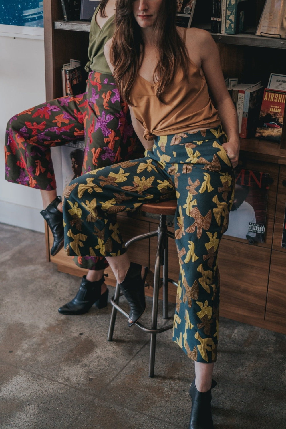 The Julia Pant - Blue/gold - Pants