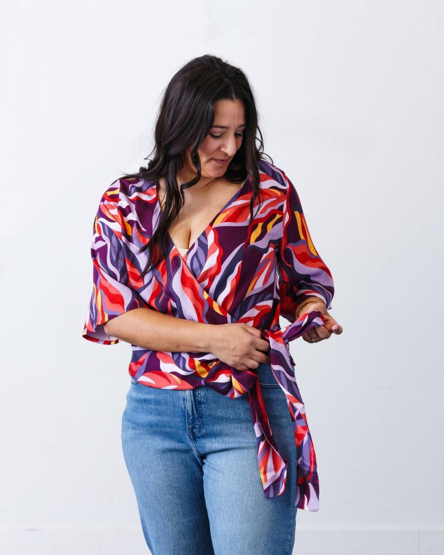 The Printed Olivia Top - Jewel-motif - Blouse