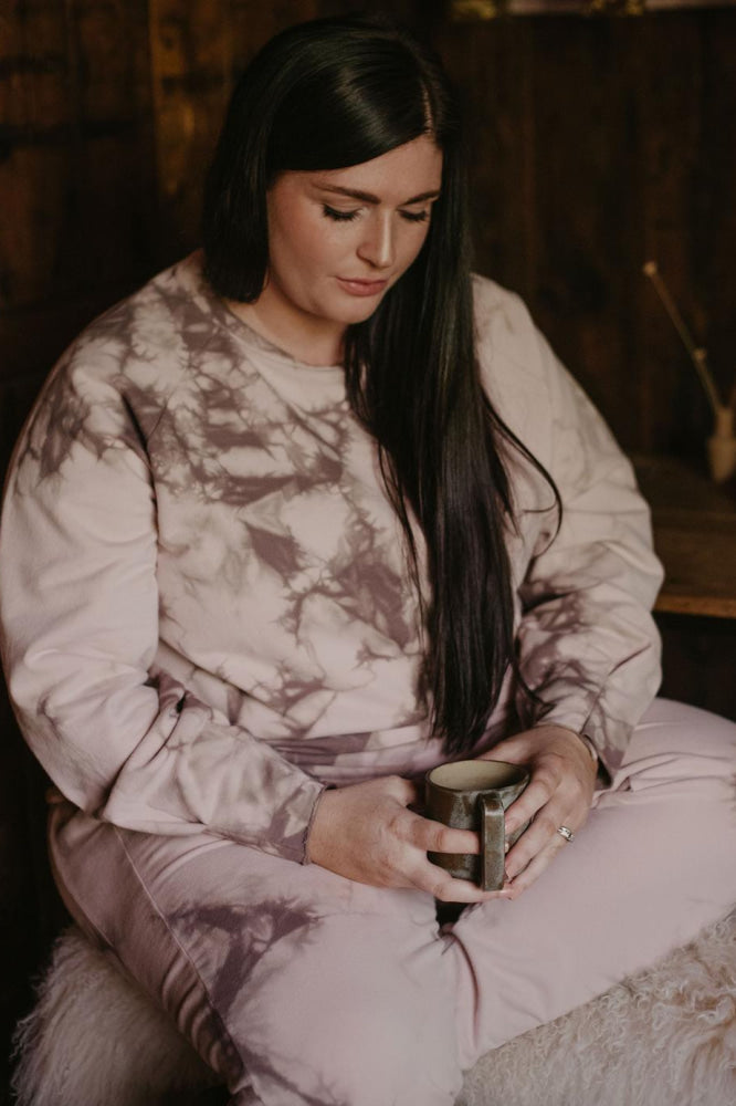 The Tie-Dye Sweatshirt Women’s - Blush tie-dye - Crewneck Sweatshirt