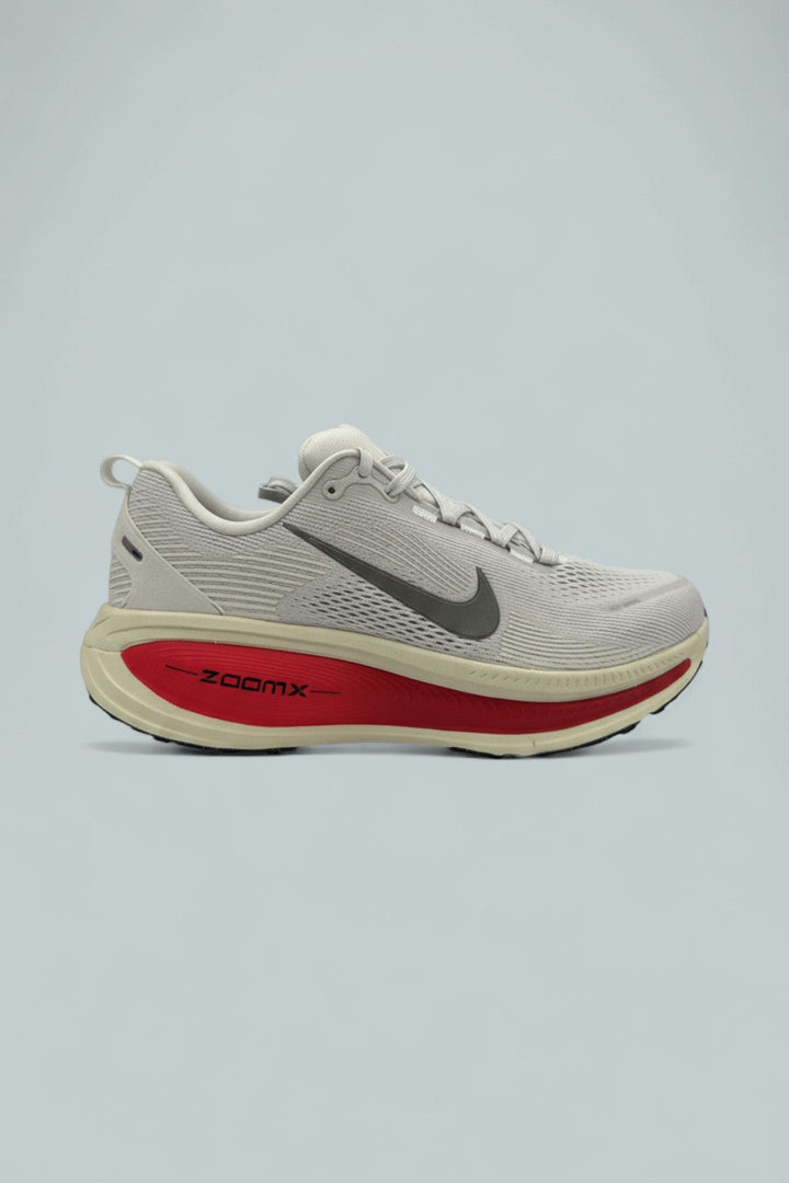 Vomero 18 Road Running Shoes - Platinum Tint/Siren Red/Light Smoke Grey/Metallic Pewter