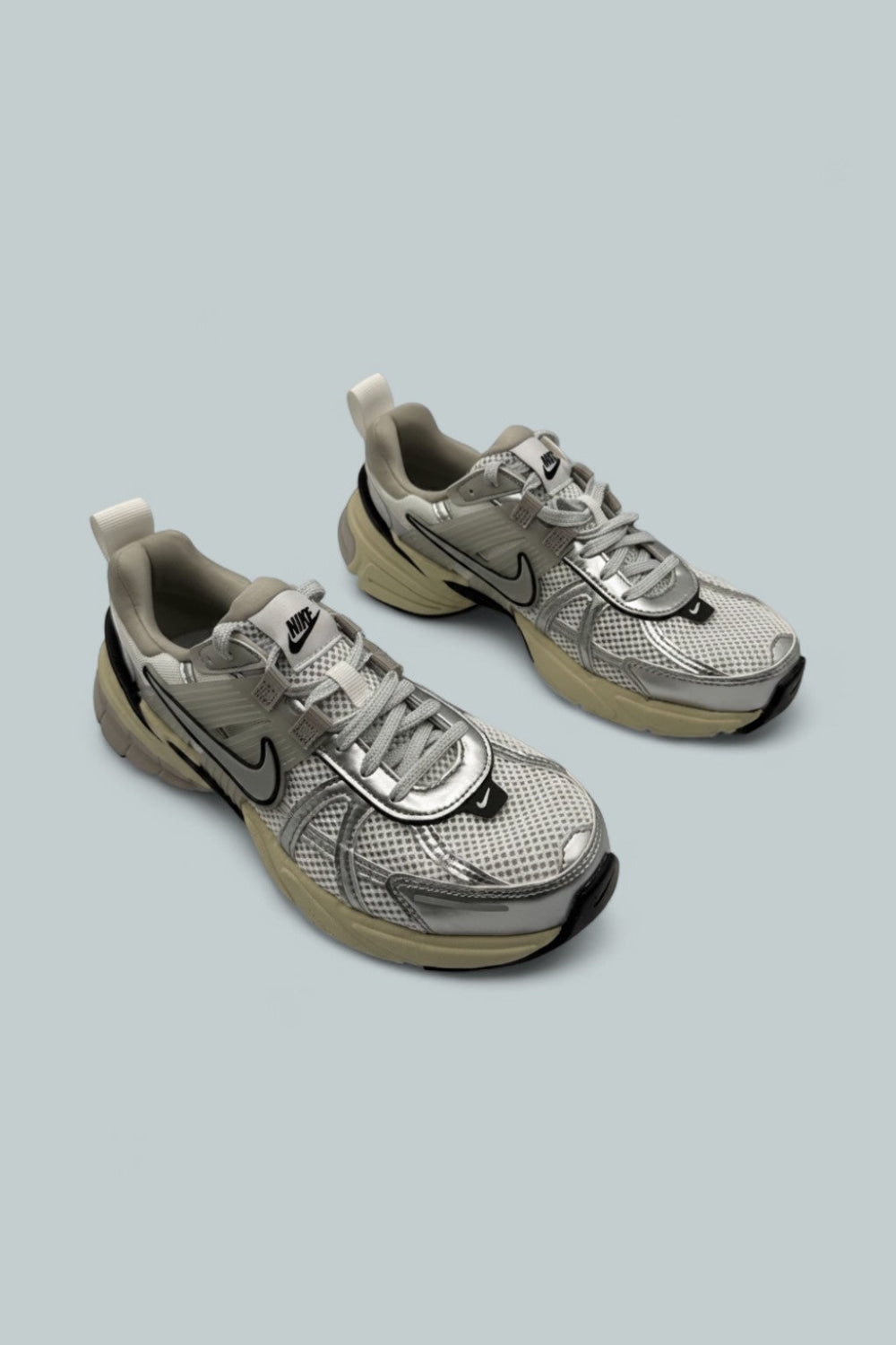 V2K Run - Summit White/Metallic Silver - US 6.5 - Sneaker