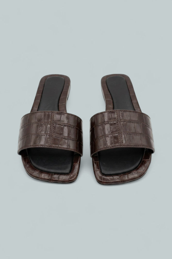 Valeria Slides - Cacoa Brow - US 6M / EU 36 - Sandals