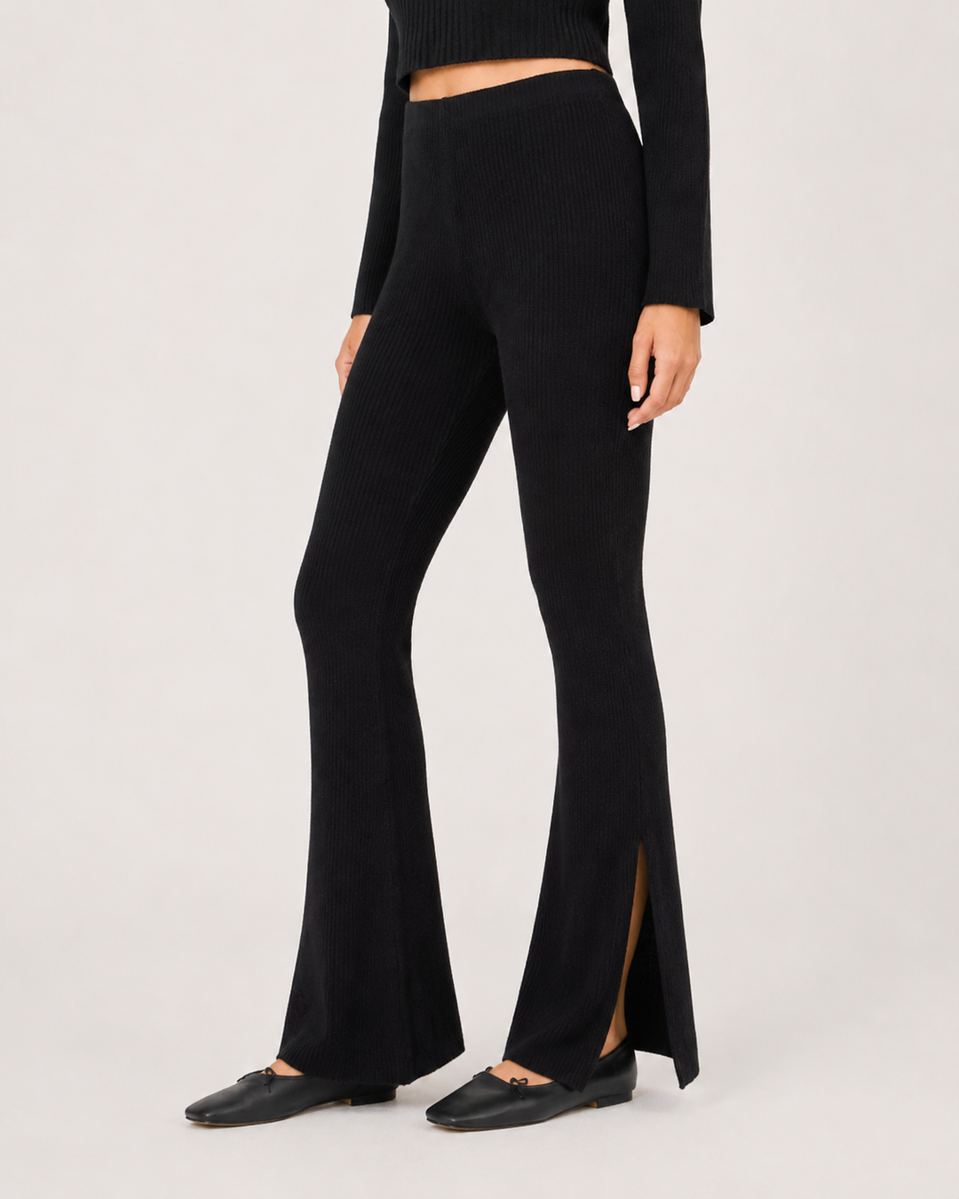 Ribbed Textured Flare Pants With Slits - Black
