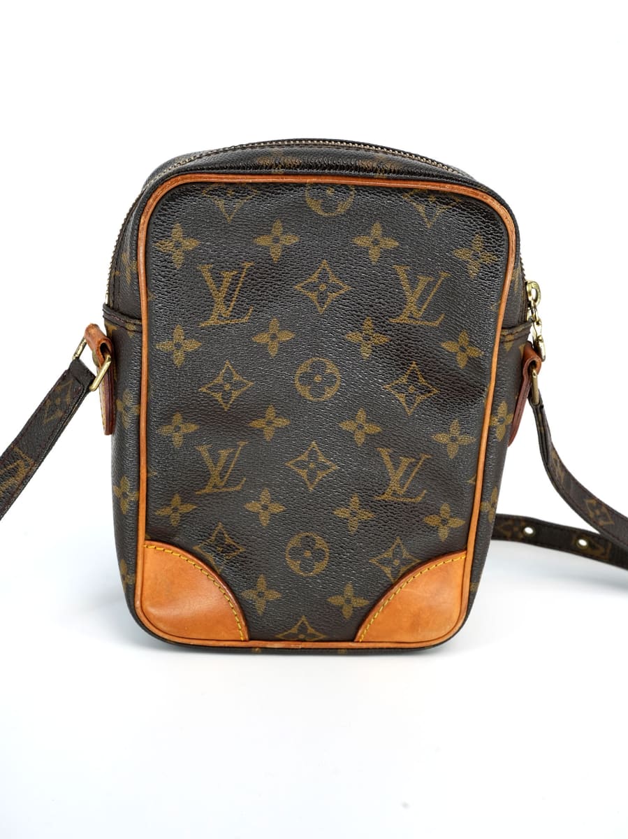 Pre-Owned Louis Vuitton Amazone Crossbody Bag