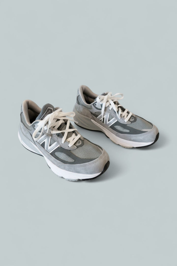 Women’s 990v6 - Grey/White - Sneaker