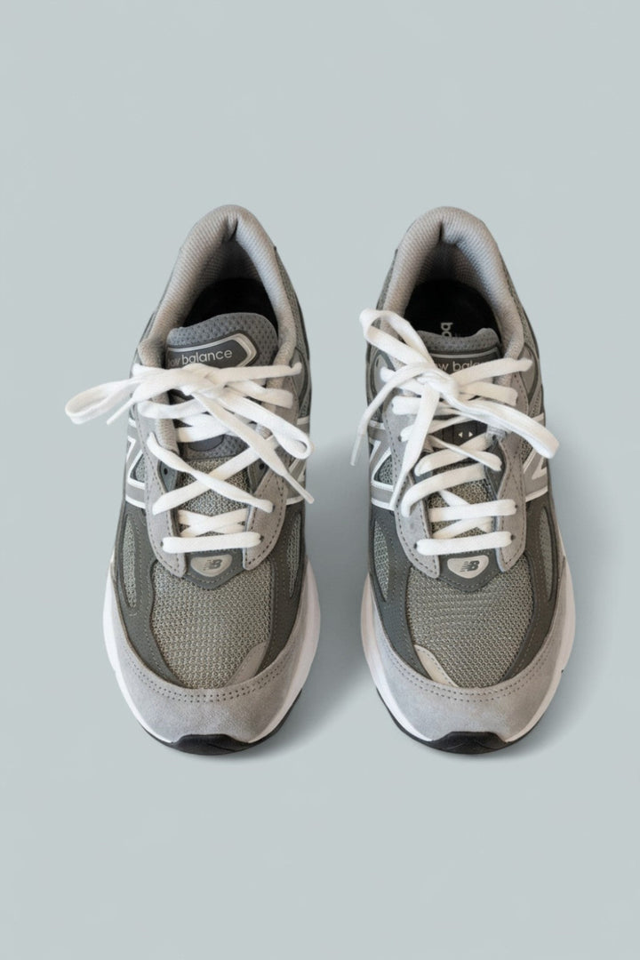 Women’s 990v6 - Grey/White - Sneaker