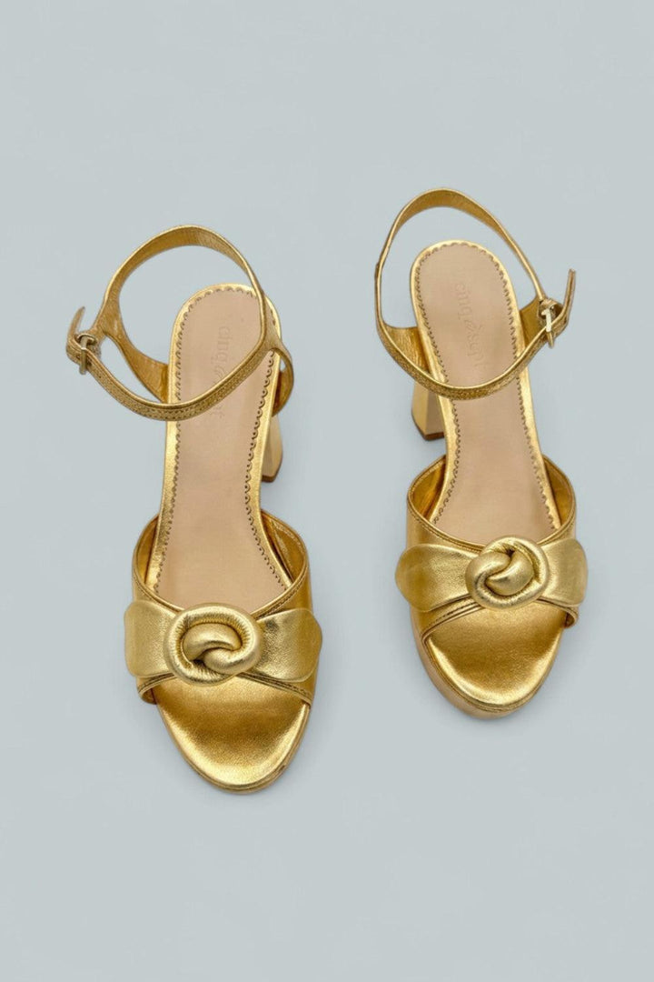 Women’s Arianna Knotted Rose Sandals - Gold - Sandals