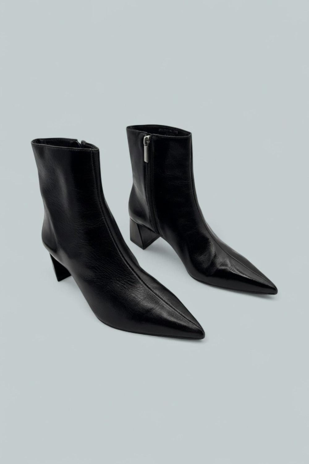 Women’s Ashli Boots - Black Leather - 8.5 - Boots