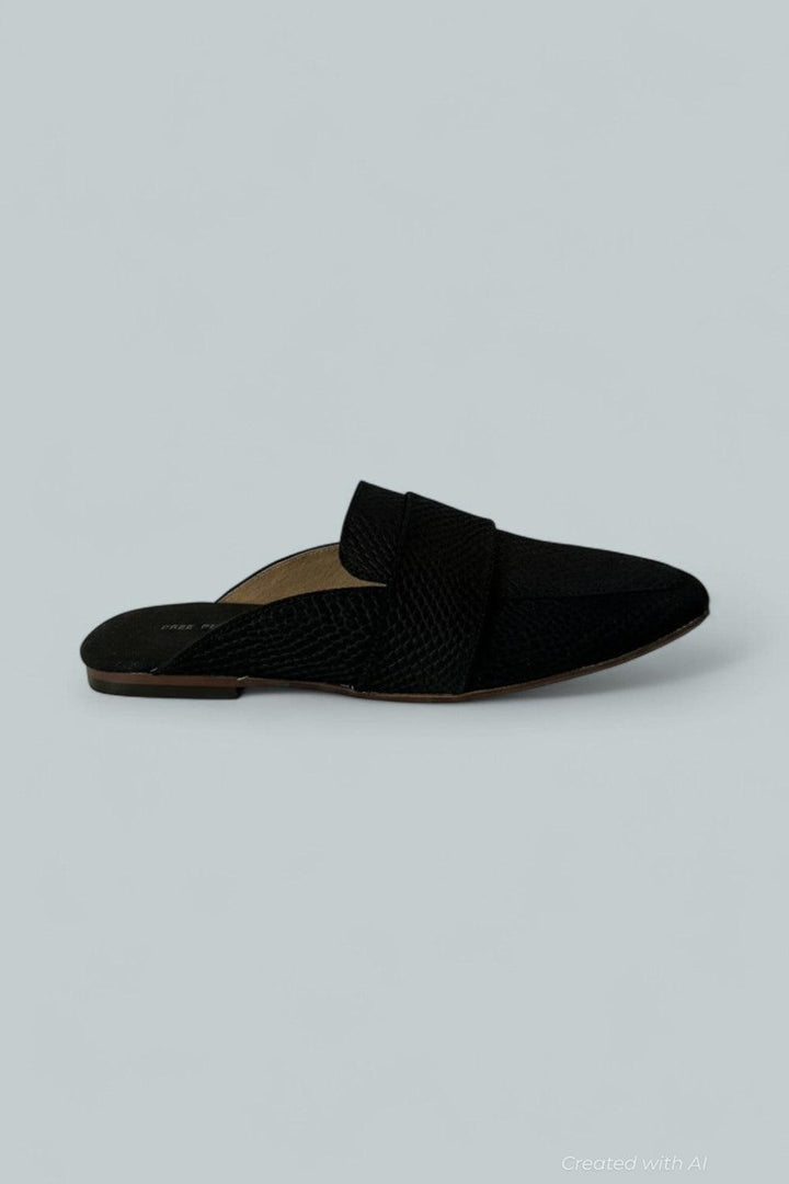 Women’s At Ease Embossed Loafers - Balck - 8.5 - Loafers