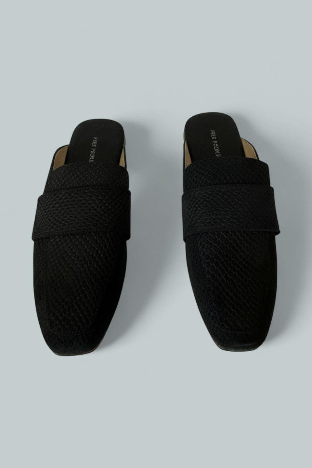Women’s At Ease Embossed Loafers - Balck - 8.5 - Loafers