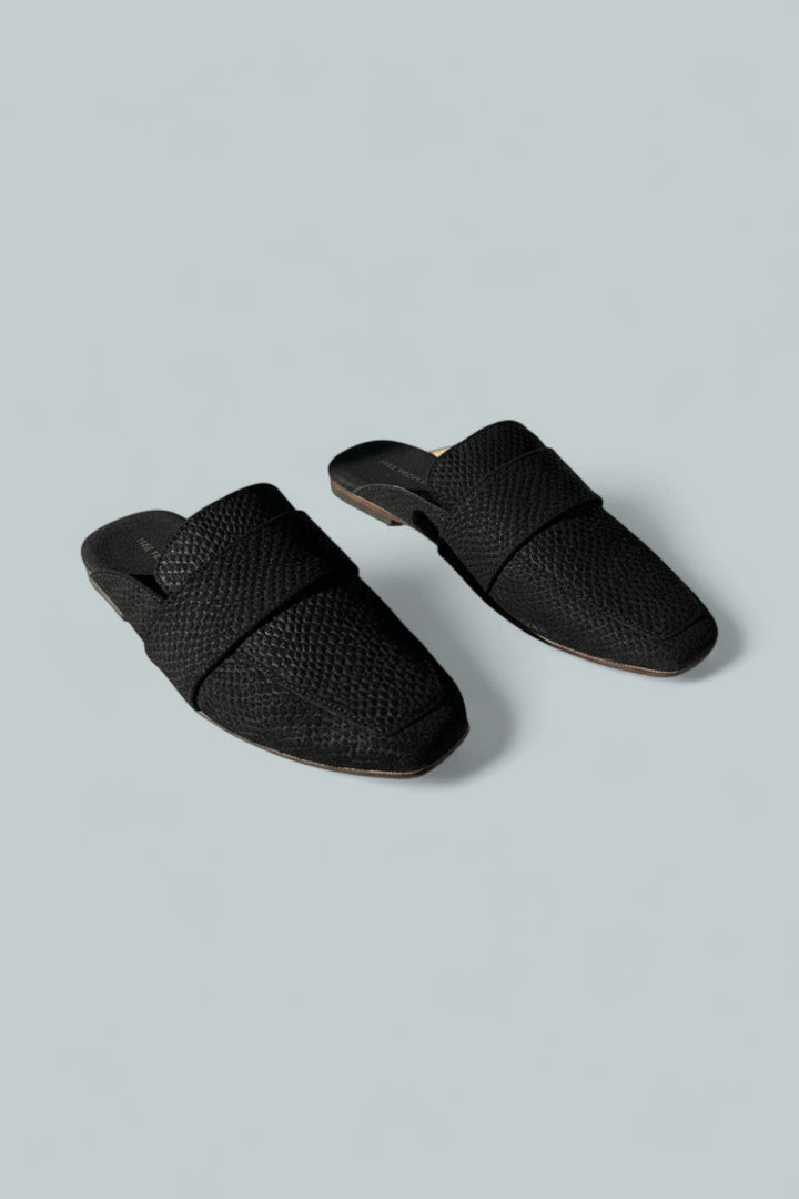 Women’s At Ease Embossed Loafers - Balck - 8.5 - Loafers