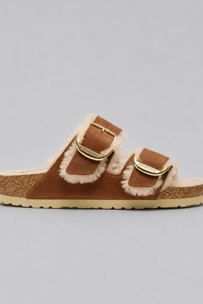 Women’s Big Buckle Arizona Shearling Slide Sandals - Cognac - 7 7.5 US / 38 EU - Sandal