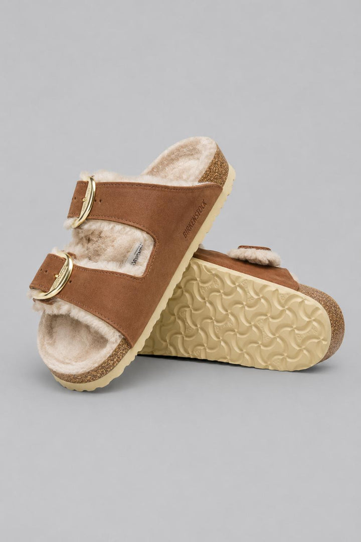 Women’s Big Buckle Arizona Shearling Slide Sandals - Cognac - 7 7.5 US / 38 EU - Sandal