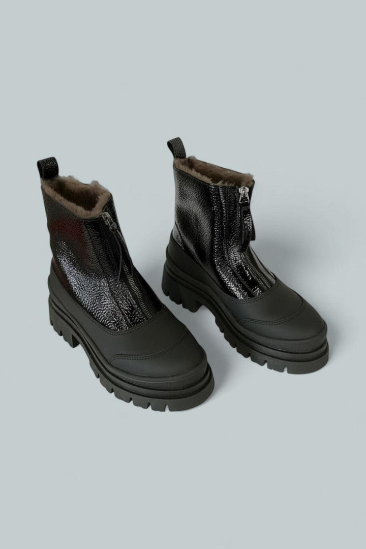 Women’s Caleb Boots - Black Pebbled Patent - 7 - Boots